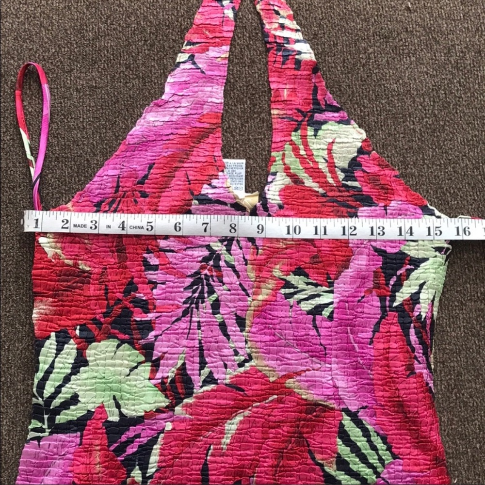 NWOT Cashe Top stretchy material. Very - Picture 3 of 5